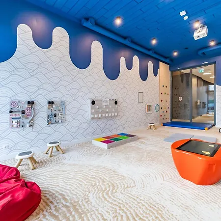 Faro Rodzinny Aqua Deluxe Apartment